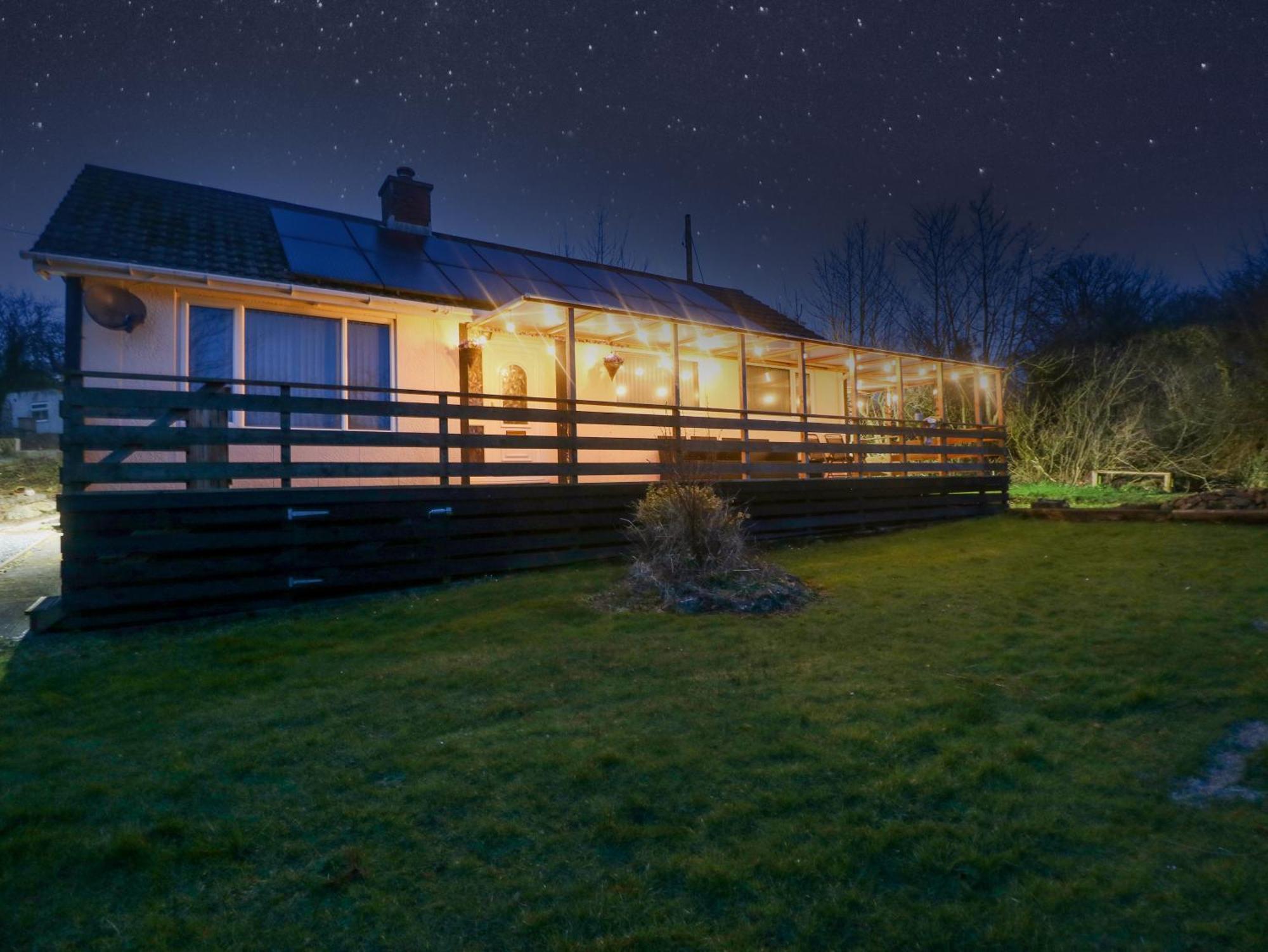 Villa Petlyns Patch Holyhead Esterno foto